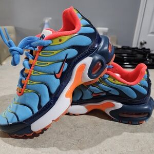 Kids AirMax size 2.5y